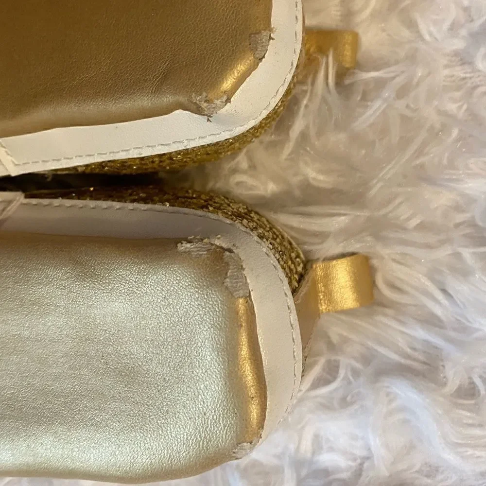 *No Brand* Gold Glitter Baby Slip On Shoes Size 3